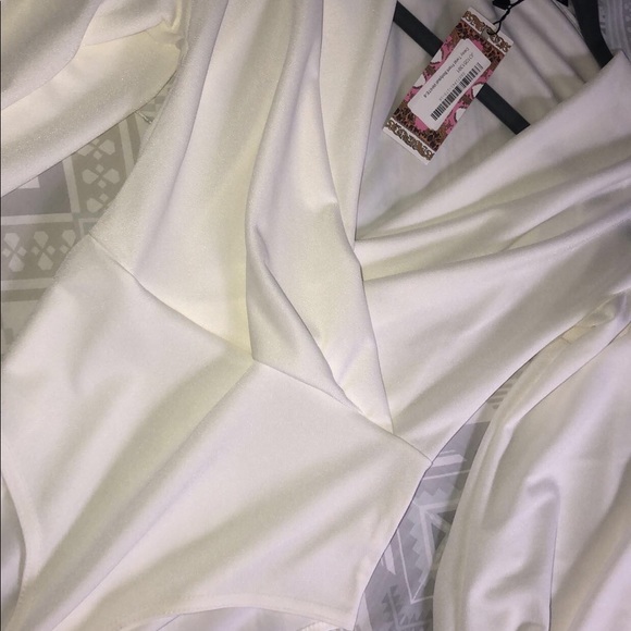 WHITE BODYSUIT - Picture 1 of 3